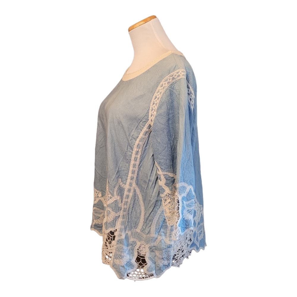 Chico's Chambray Crochet Embroidered Top Size Chico's  2 - Picture 2 of 10